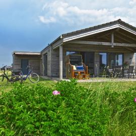 Gud Jard Lodge Nr 09 - Design-Ferienhaus mit exklusiver Ausstattung，位于佩尔沃姆的酒店