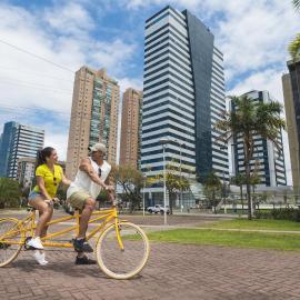 Golden Tulip Porto Vitória，位于维多利亚的酒店