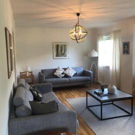 Lovely house near lake and Isaberg Mountain Resort，位于Nissafors的酒店