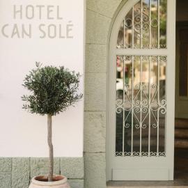 Hotel Can Solé，位于坎布里尔斯的酒店