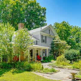 Historic Catskills Farmhouse: Ski, Hike & Relax!