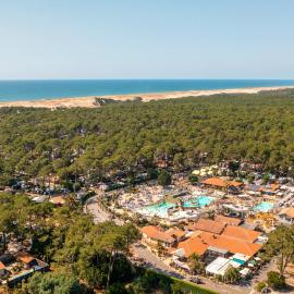 Camping Village Le Vieux Port*****，位于梅桑热的酒店