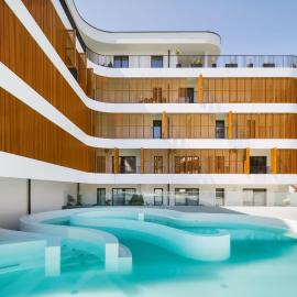 Baltic Waves Resort by PI Apartments - Official Operator，位于米兹多洛杰的酒店
