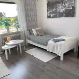 Ödeshög Modernt och stilfullt B&B，位于Ödeshög的酒店