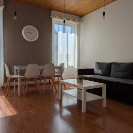 Le Mirage - appartement 2 chambres, salon, cuisine équipée, parking et wifi gratuit，位于米卢斯的酒店