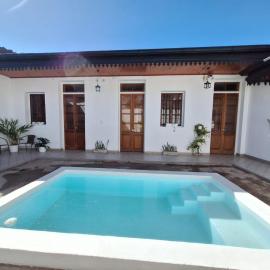 Casa Alba，位于圣萨尔瓦多德朱的酒店
