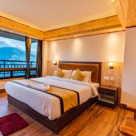The Golden Retreat Hotel in Pelling，位于佩林的酒店