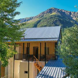 Givi Kakhiani's Svaneti Guesthouse，位于Zhabeshi的酒店