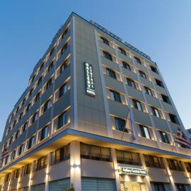 Gallery Central Piraeus Port，位于比雷埃夫斯的酒店