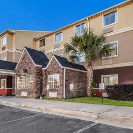 Quality Inn & Suites Augusta Fort Gordon Area,位于奥古斯塔的酒店