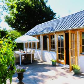 Tiny Botanic House，位于曲马勒姆的酒店