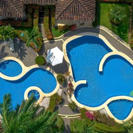 Villa Tranquilidad by Vacation Pura Vida，位于埃斯泰里略斯的酒店