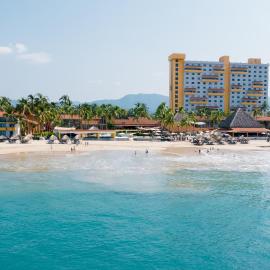 Holiday Inn Resort Ixtapa All-Inclusive by IHG，位于伊斯塔帕的酒店