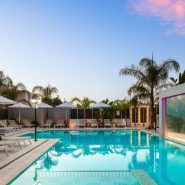 Sapphire Blue Suites,位于基萨莫斯的酒店