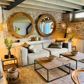 Villa Age con chimenea，位于Age的酒店