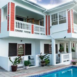 Cleopatra Villas - Sea View，位于洛尼湾村的酒店