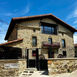 Hotel Rural Casa Nardo，位于Dobro的酒店