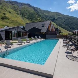 Kazbegi Targmani Cottages，位于卡兹贝吉的酒店