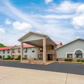 Super 8 by Wyndham Mt. Vernon，位于弗农山的酒店
