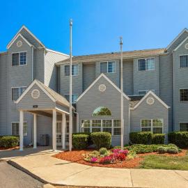 Microtel Inn & Suites by Wyndham Ann Arbor,位于安娜堡的酒店