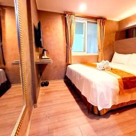 Gau Shan Ching Hotel，位于中正的酒店