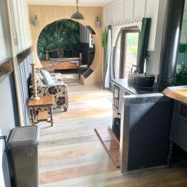 Acorn Cabin，位于威尔斯浦的酒店