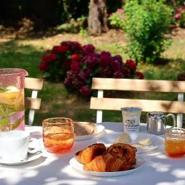 Auberge Sainte-Gemme，位于Sainte-Gemme的酒店