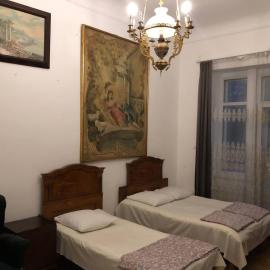 Gutsa Artists Mini-Hotel，位于第比利斯的酒店