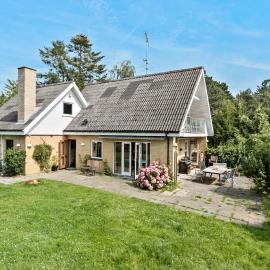 Stunning Home In Hundested With Wifi，位于韩德斯泰德的酒店