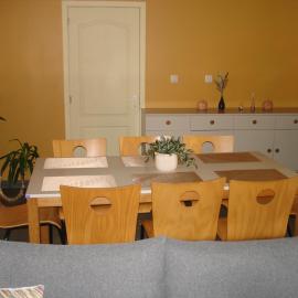 Appartement Courcelles，位于Courcelles的酒店