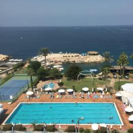 Chalet Full Sea View in Jounieh，位于Ad Dkārīn的酒店