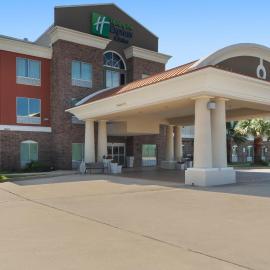 Holiday Inn Express Tomball by IHG，位于汤博尔的酒店