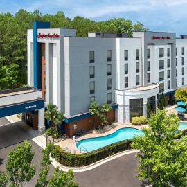Hampton Inn & Suites Atlanta-Six Flags