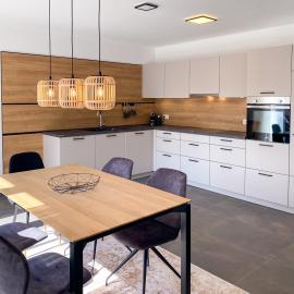 4-Zimmer Wohnung, zentral Fränkische Schweiz, Neubau, Parkplatz, 3 SZ, 2 BZ, große Terrasse