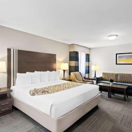 Best Western Naperville Inn，位于内珀维尔的酒店