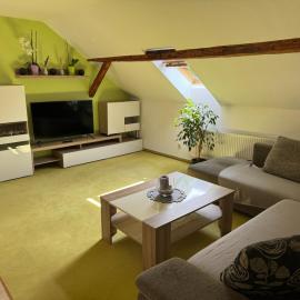 Ferienwohnung SonnenDeck Gera - zentral mit privater Dachterrasse，位于格拉的酒店