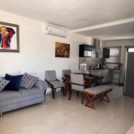 Beautiful Family Beach House Nuevo Vallarta，位于Naranjo的酒店