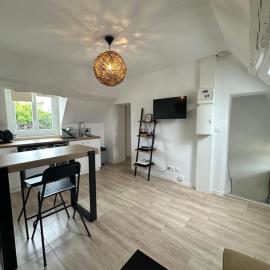 Appartements Pacy-sur-Eure，位于厄尔河畔帕西的酒店