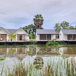 The Duck Cafe and Resort，位于达叻府的酒店