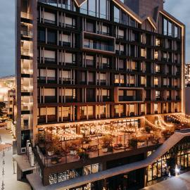 U.I.J Hotel & Hostel，位于台南的酒店