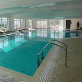 Towers Hotel & Spa，位于斯旺西的酒店