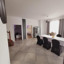 Ostoja Apartament，位于莫龙格的酒店