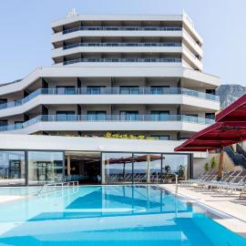 Hotel Plaža Duće，位于杜埃的酒店