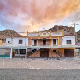 Hernani Bardenas，位于阿尔格达斯的酒店