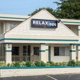 Relax Inn Cape Cod West Yarmouth Hyannis，位于西雅茅斯的酒店