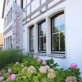 Nobiskrug，位于北施泰门的酒店