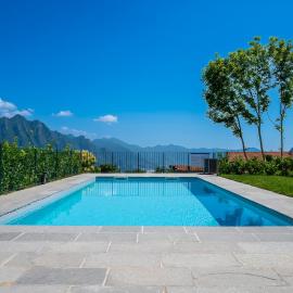Italian Vacation Homes - Lakeview Heaven Retreat，位于Esmate的酒店