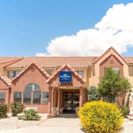 Microtel Inn & Suites by Wyndham Gallup - PET FRIENDLY，位于盖洛普的酒店