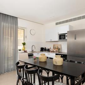 The J Luxury Apartments Near Mahane Yehuda - Perfect for Shabbat Stays，位于耶路撒冷的酒店