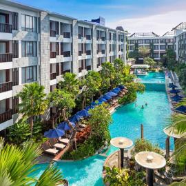 Courtyard by Marriott Bali Seminyak Resort，位于塞米亚克的酒店